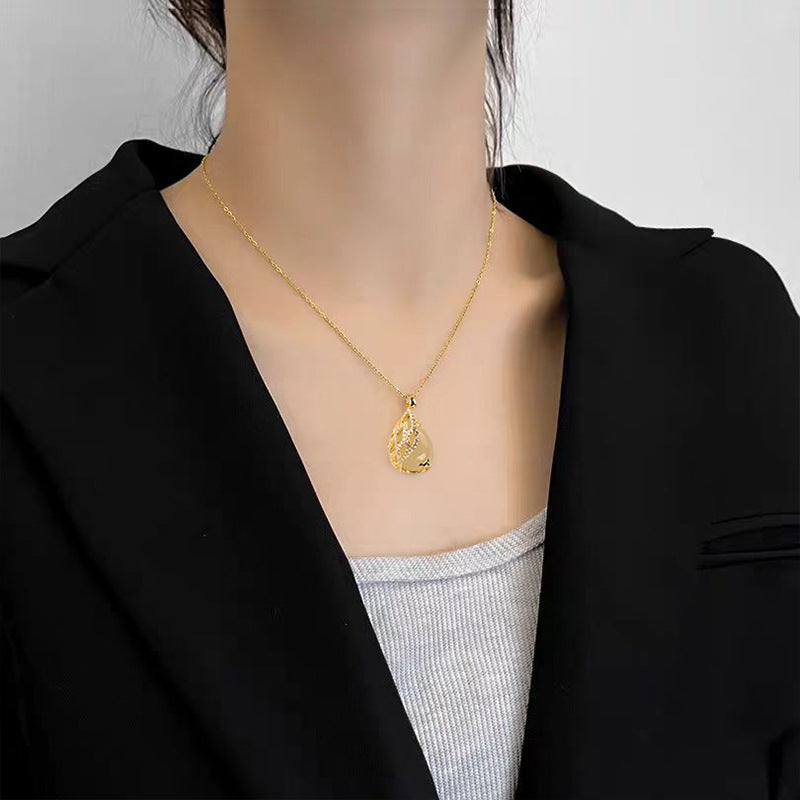 Leona Necklace