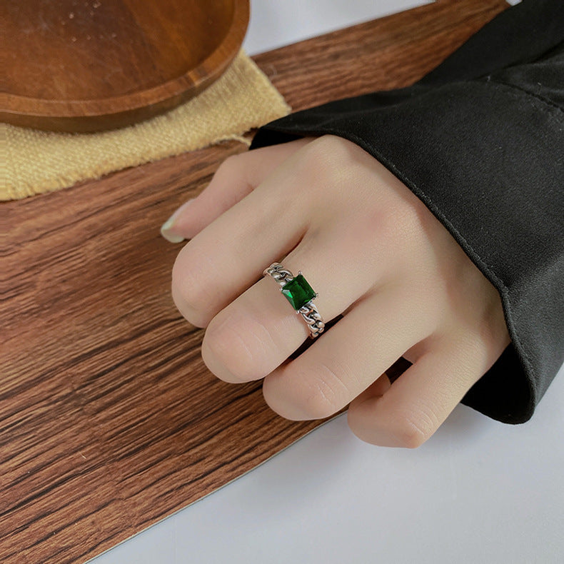 Emerald Retro Cool Wind Chain Index Finger Ring Girl - Cavicinno